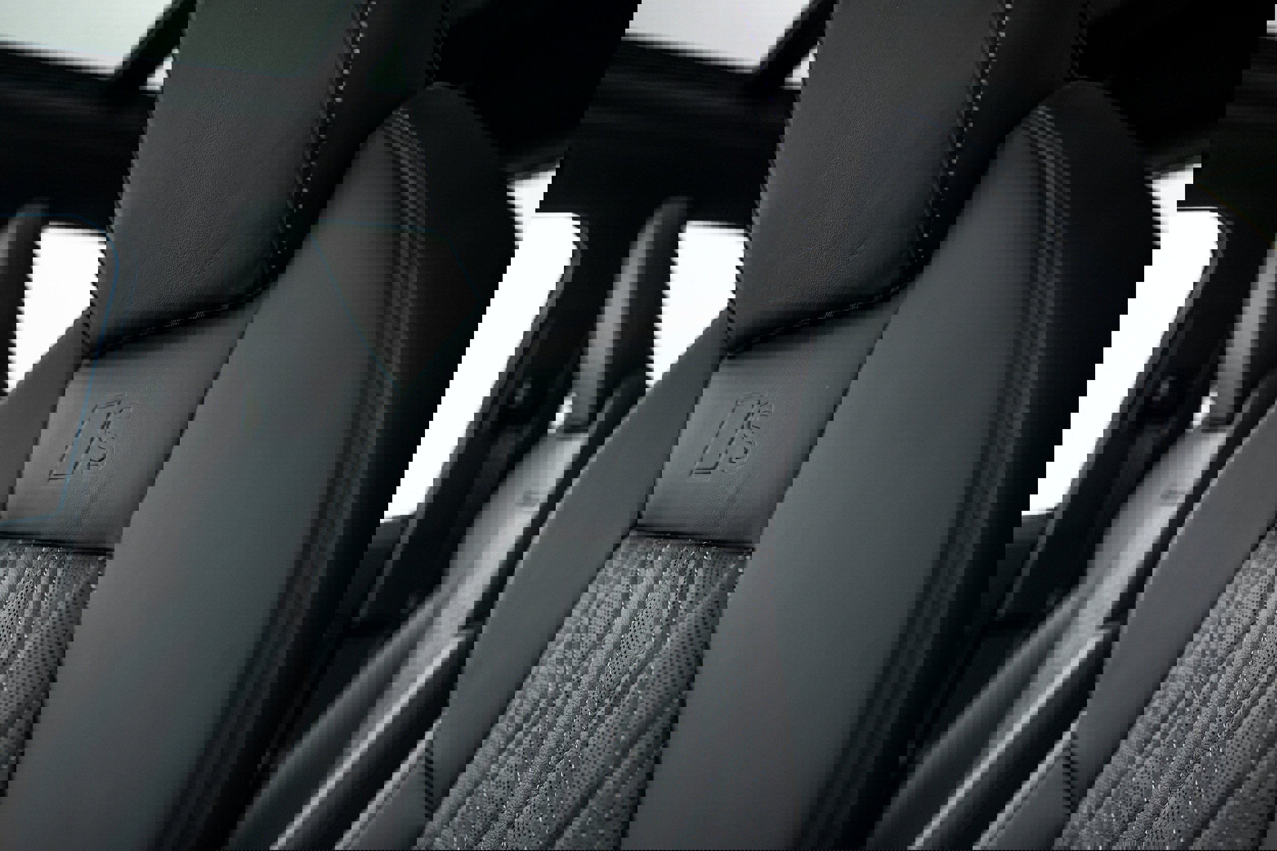 New 2025 Audi SQ5 Premium Plus image 17