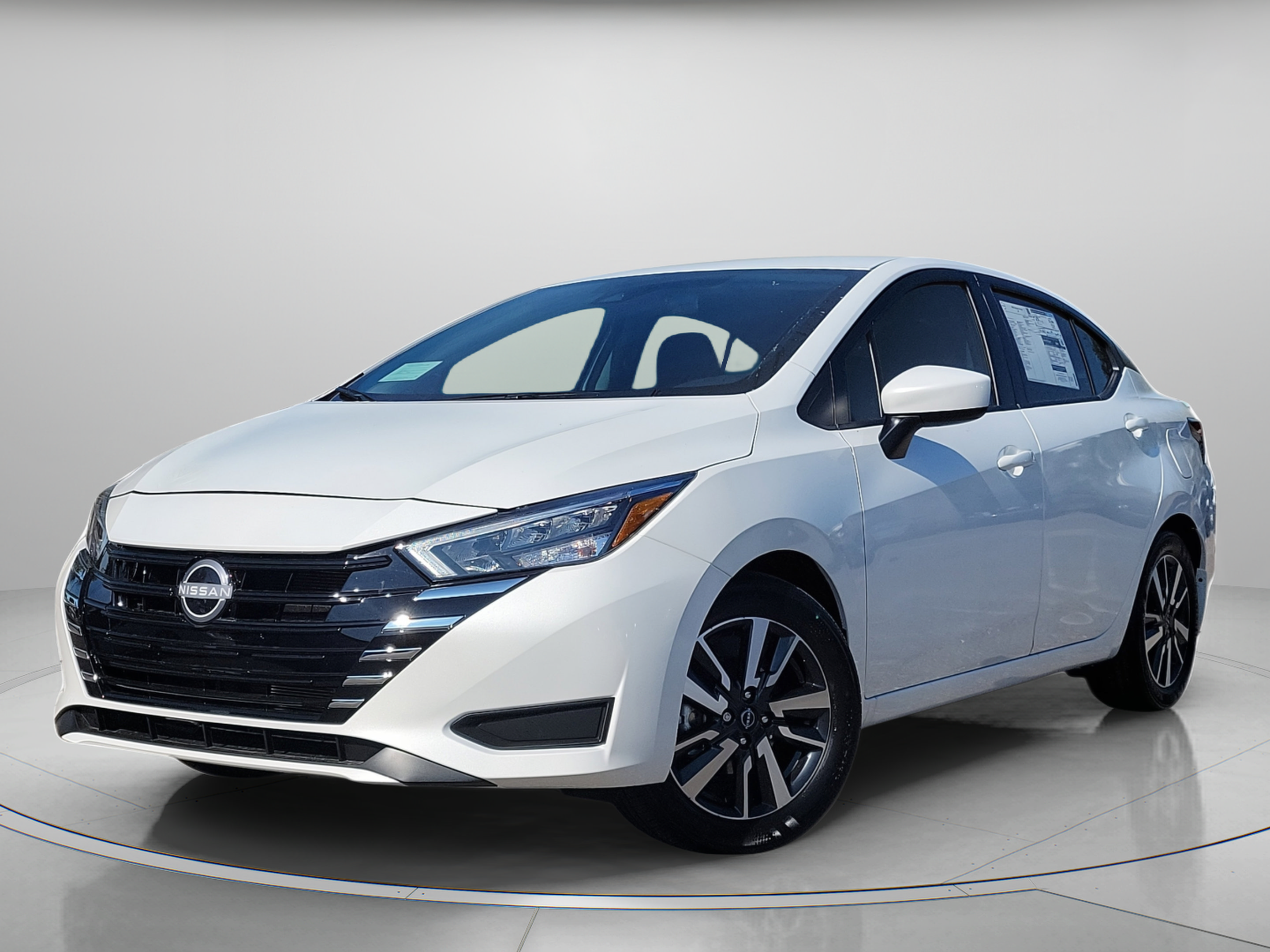 New 2025 Nissan Versa SV w/ Trunk Package FWD image 2