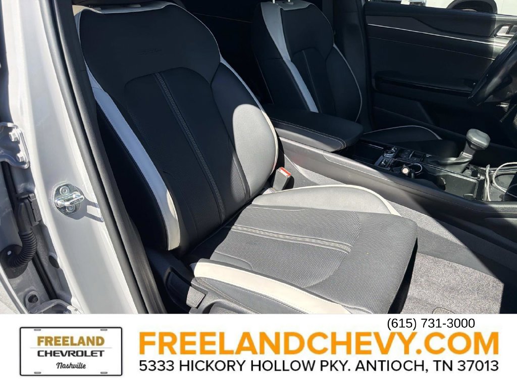 Used 2025 Kia K5 GT-Line w/ GT-Line Premium Package FWD image 24