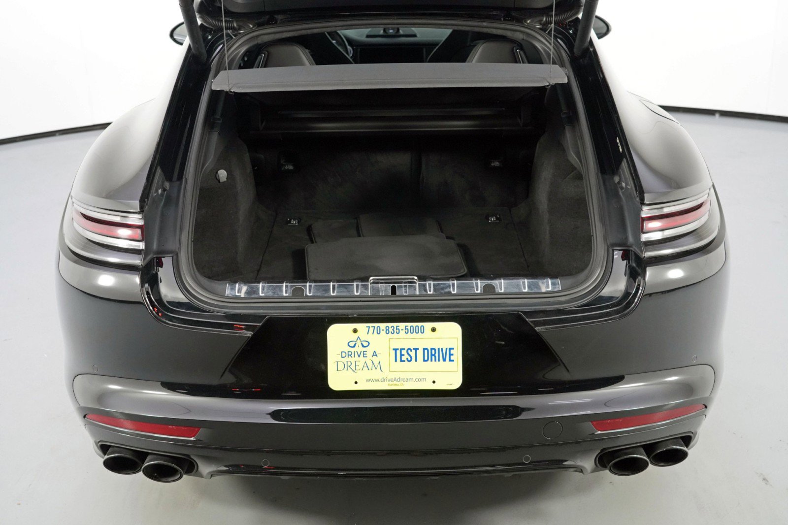 Used 2020 Porsche Panamera GTS w/ Premium Package Plus image 10