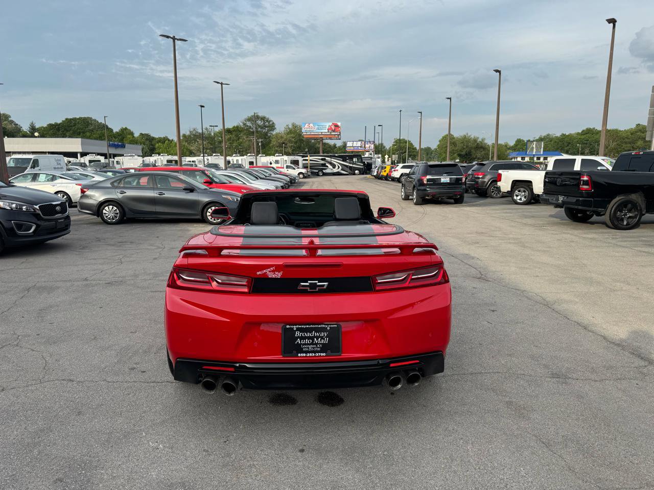 Used 2017 Chevrolet Camaro LT RWD image 20