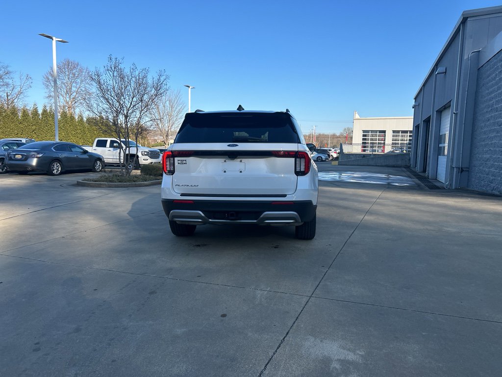 Used 2025 Ford Explorer Platinum image 4