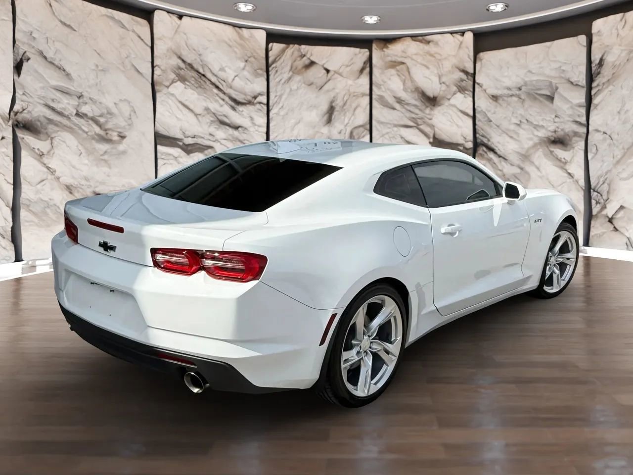 Used 2023 Chevrolet Camaro LT w/ Technology Package image 11
