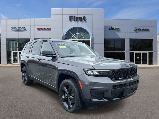 Used 2023 Jeep Grand Cherokee L Laredo AWD/4WD image 1