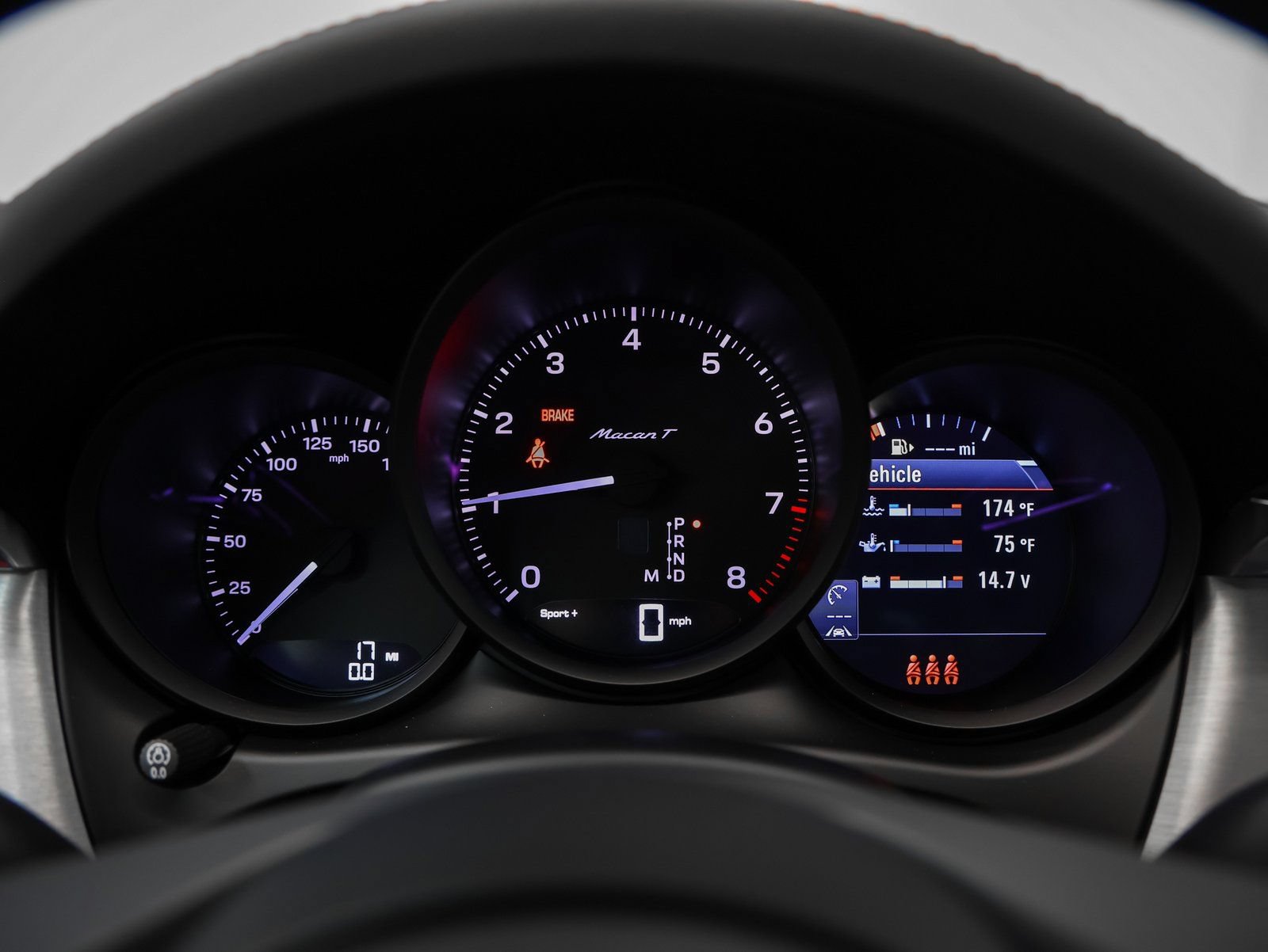 Certified 2026 Porsche Macan Turbo AWD/4WD image 34
