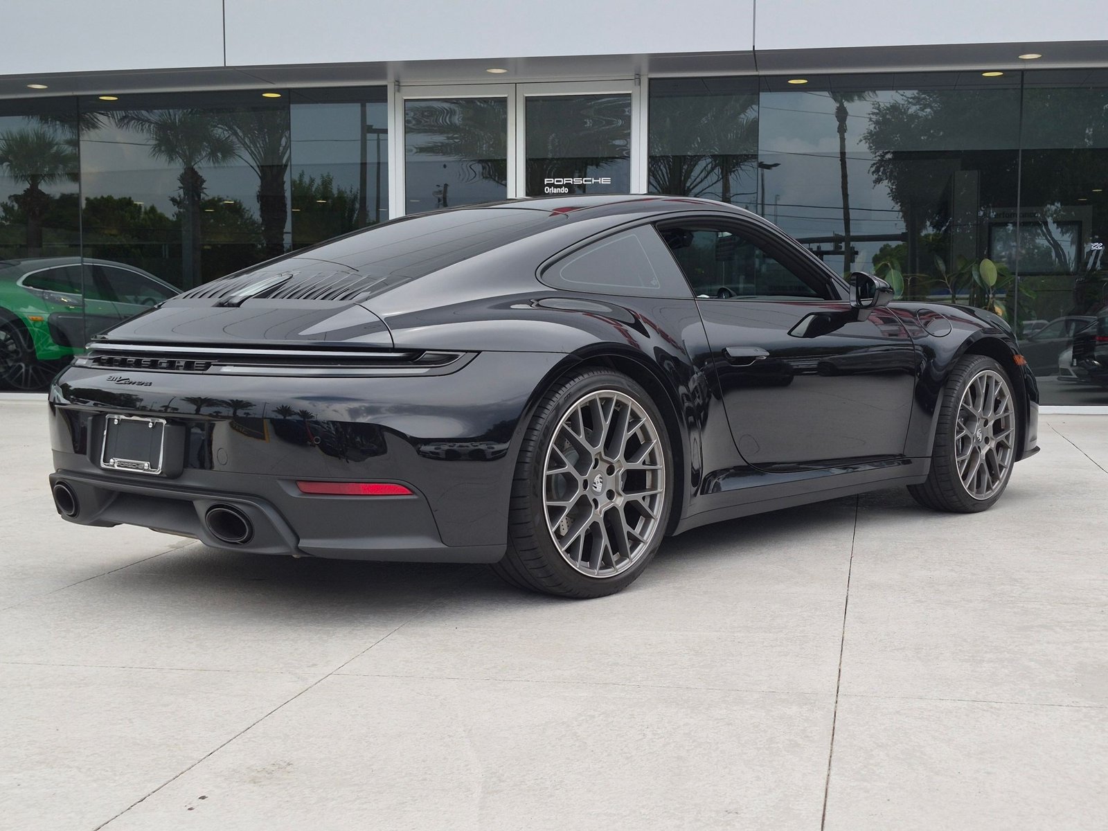 Used 2025 Porsche 911 Carrera RWD image 9