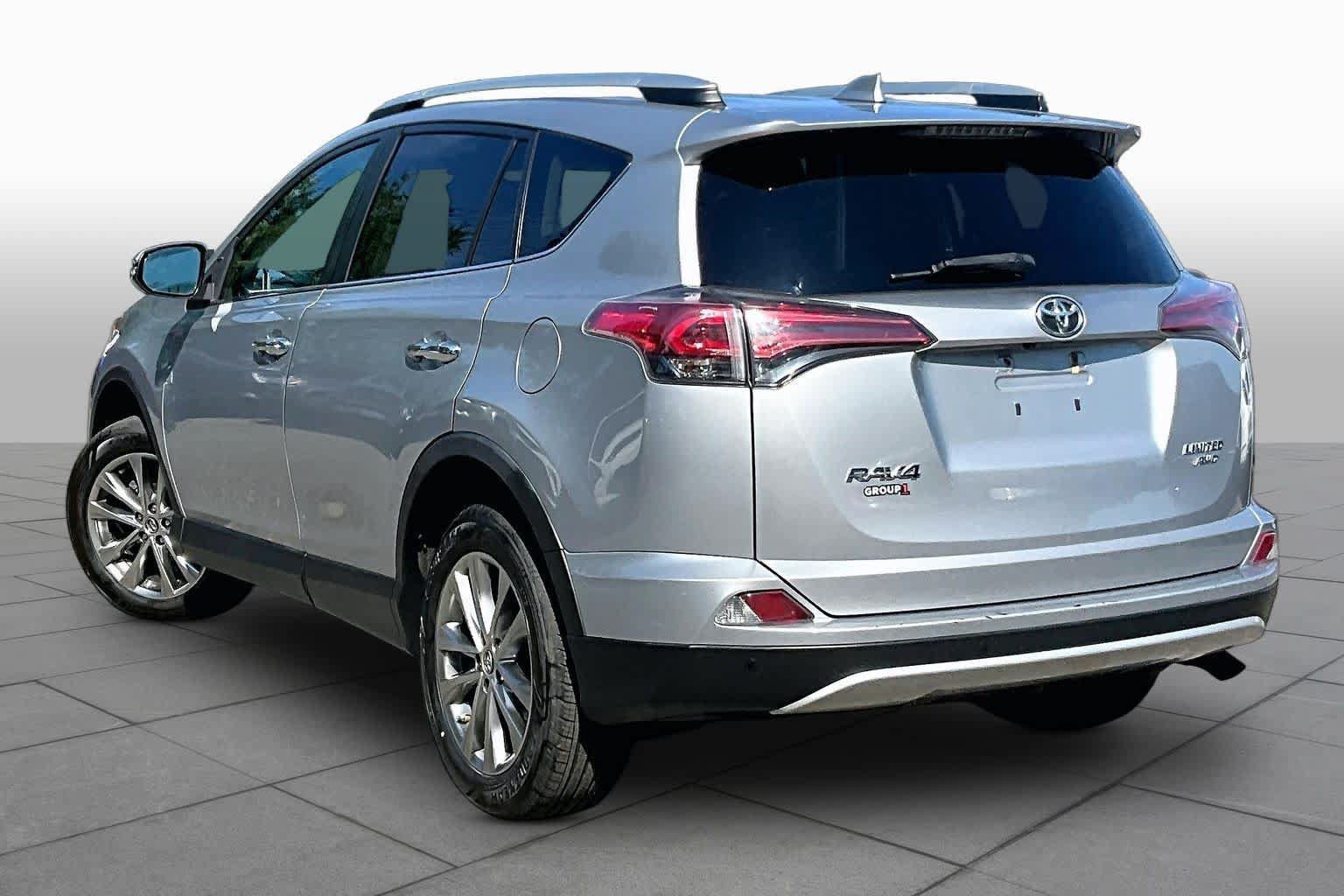 Used 2016 Toyota RAV4 Limited AWD/4WD image 24