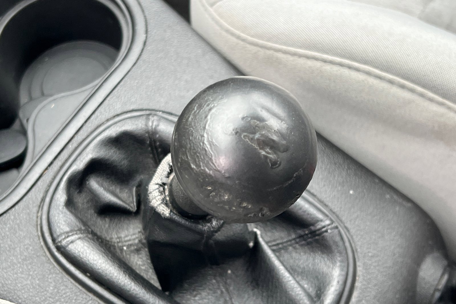 Used 2009 Chevrolet Cobalt LS image 16