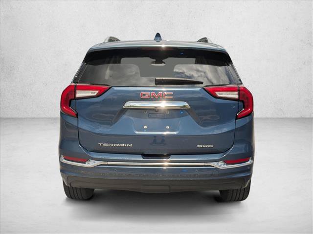 Used 2024 GMC Terrain Denali w/ Denali Premium Package AWD/4WD image 7