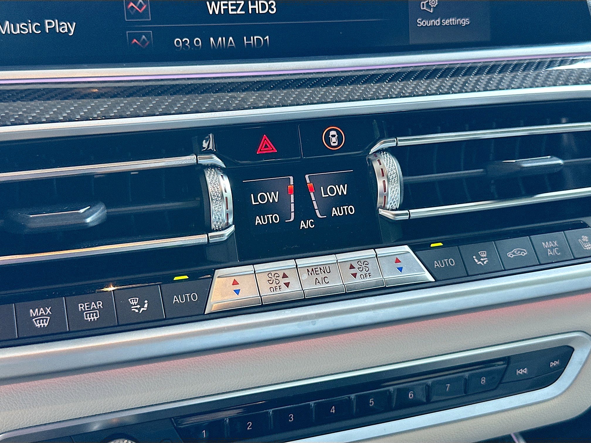 Used 2022 BMW X5 M50i image 16