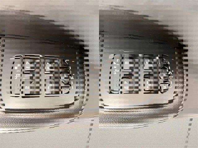 Used 2021 Volvo S60 T5 Momentum w/ Climate Package image 15