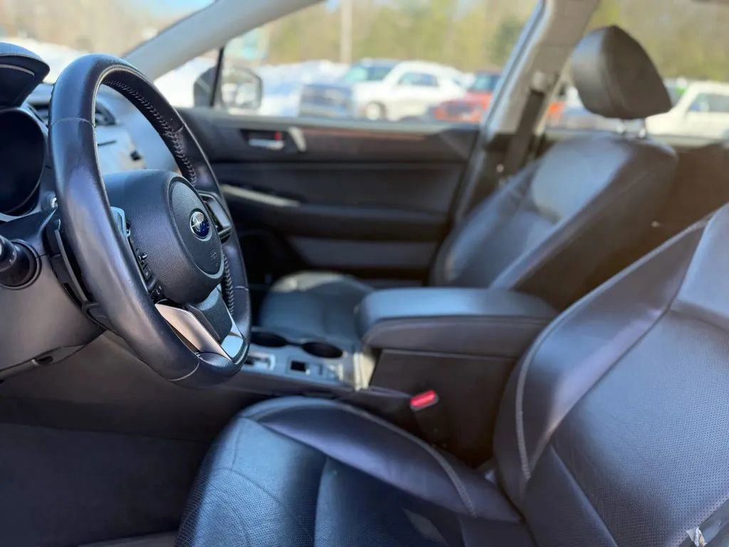 Used 2019 Subaru Outback 2.5i Limited AWD/4WD image 11