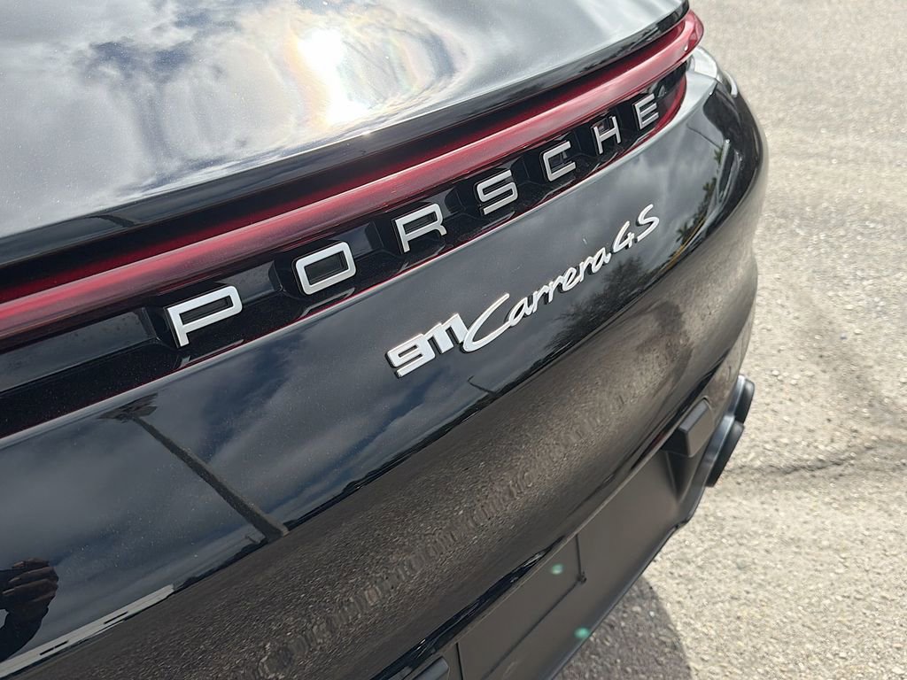 Used 2020 Porsche 911 Carrera 4S w/ Premium Package image 11