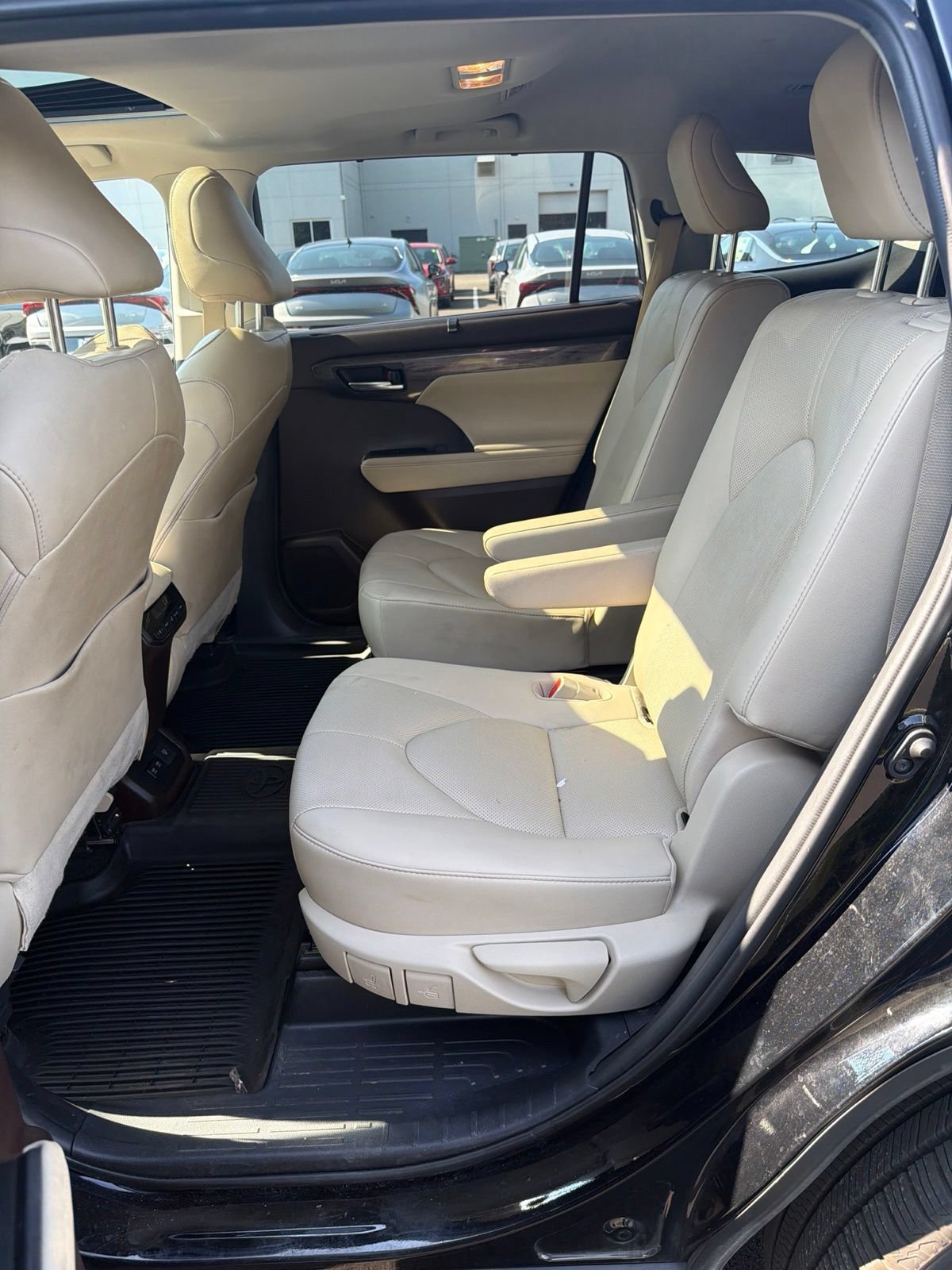Used 2020 Toyota Highlander Limited AWD/4WD image 14