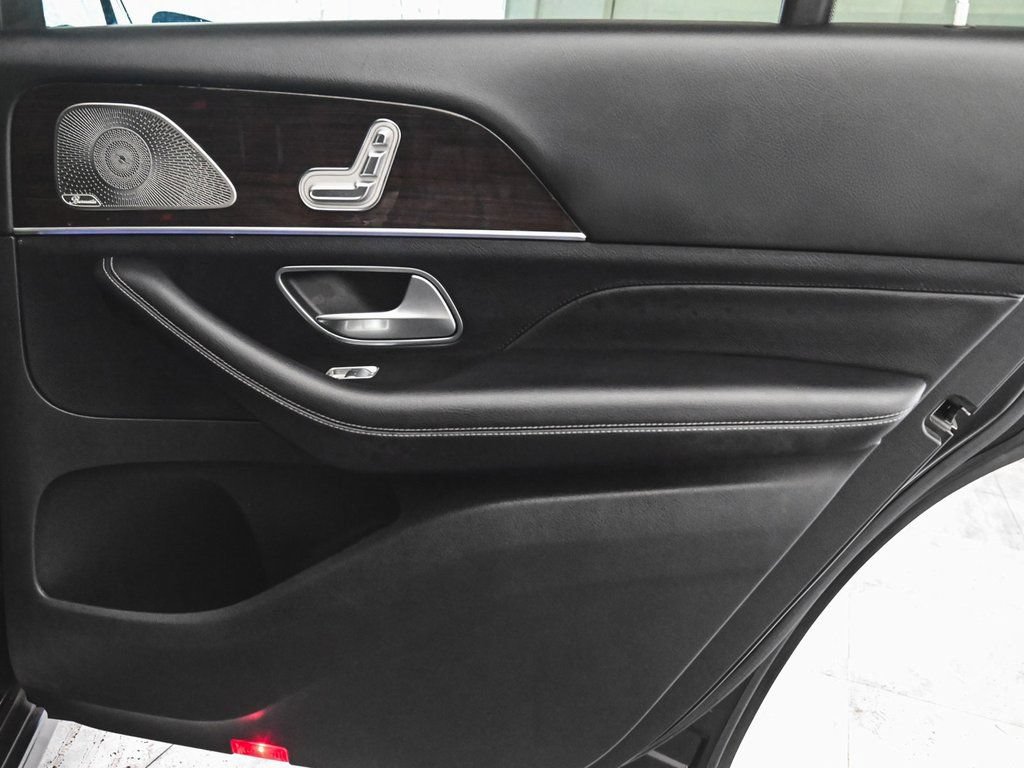 Used 2024 Mercedes-Benz GLS 450 4MATIC image 13