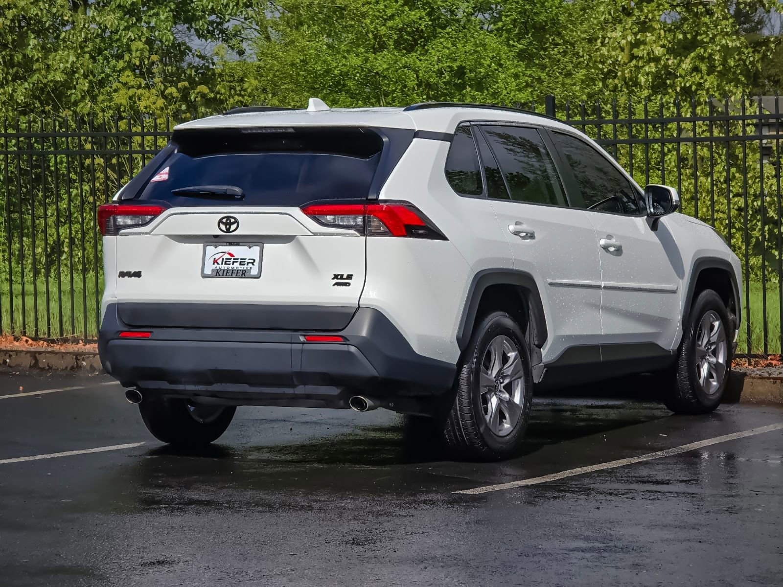 Used 2023 Toyota RAV4 XLE w/ Convenience Package AWD/4WD image 4