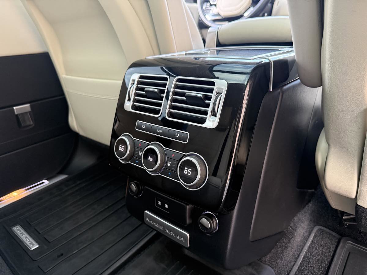 Used 2016 Land Rover Range Rover Long Wheelbase Supercharged image 91