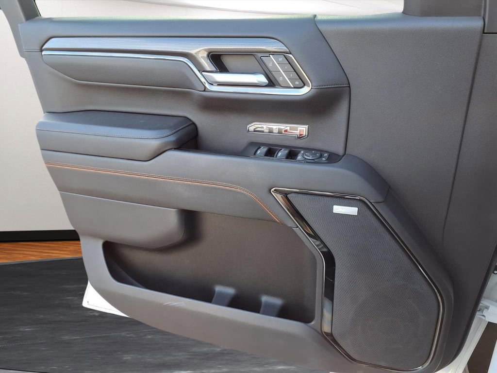 Certified 2022 GMC Sierra 1500 AT4 w/ AT4 Premium Package image 12