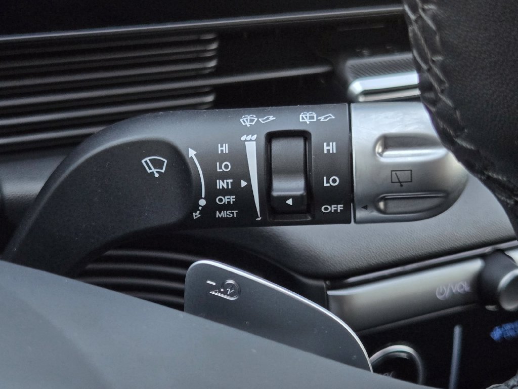Used 2025 Hyundai Ioniq 5 SE RWD image 27
