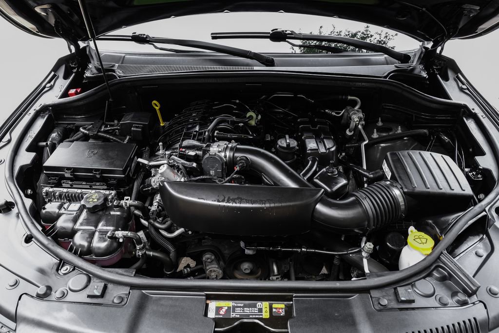 Used 2023 Dodge Durango GT w/ Blacktop Package AWD/4WD image 7