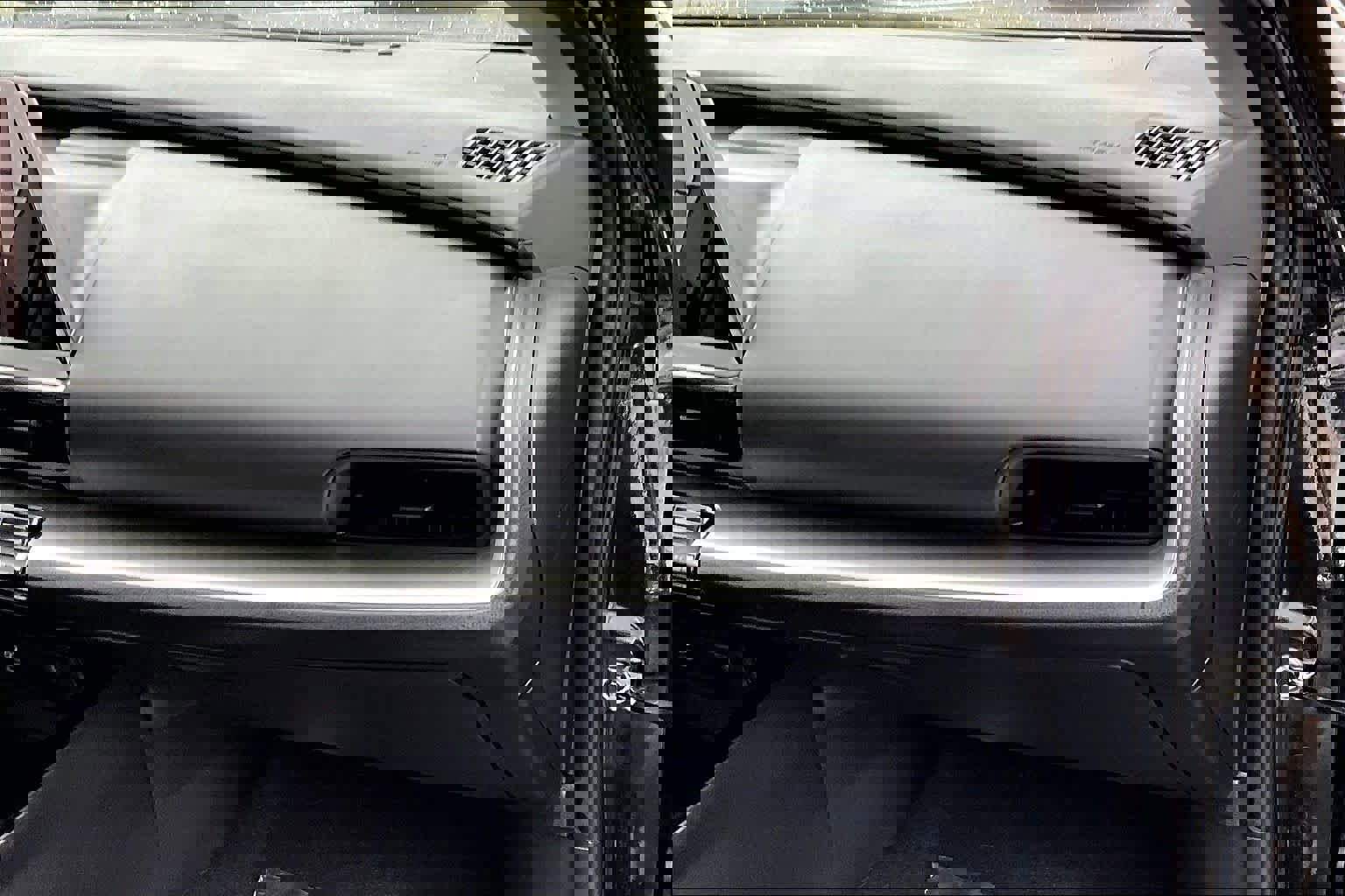 Used 2024 Toyota Prius LE image 18