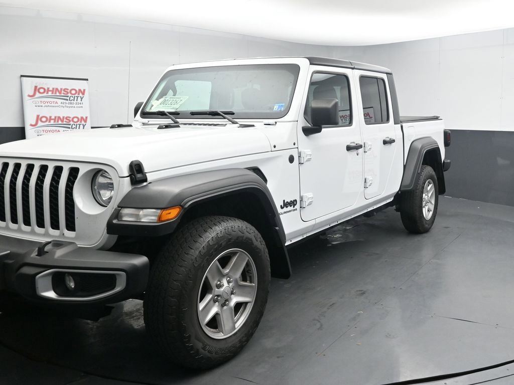 Used 2022 Jeep Gladiator Sport image 4