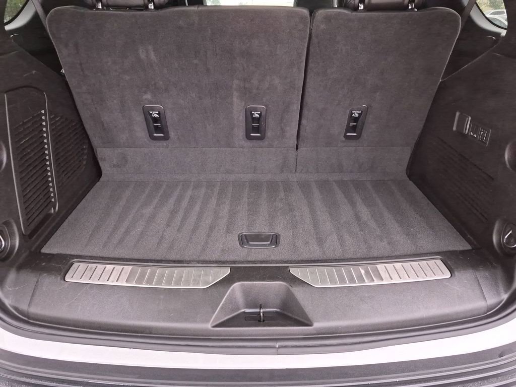Used 2025 GMC Yukon Denali AWD/4WD image 39