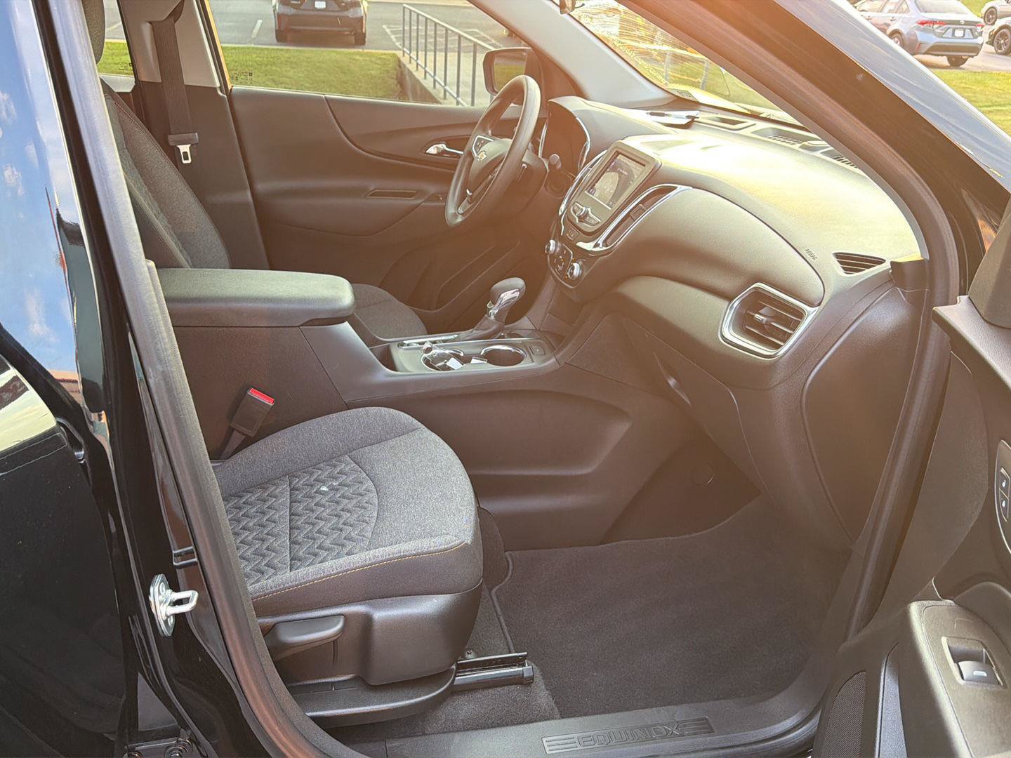 Used 2024 Chevrolet Equinox LT FWD image 13