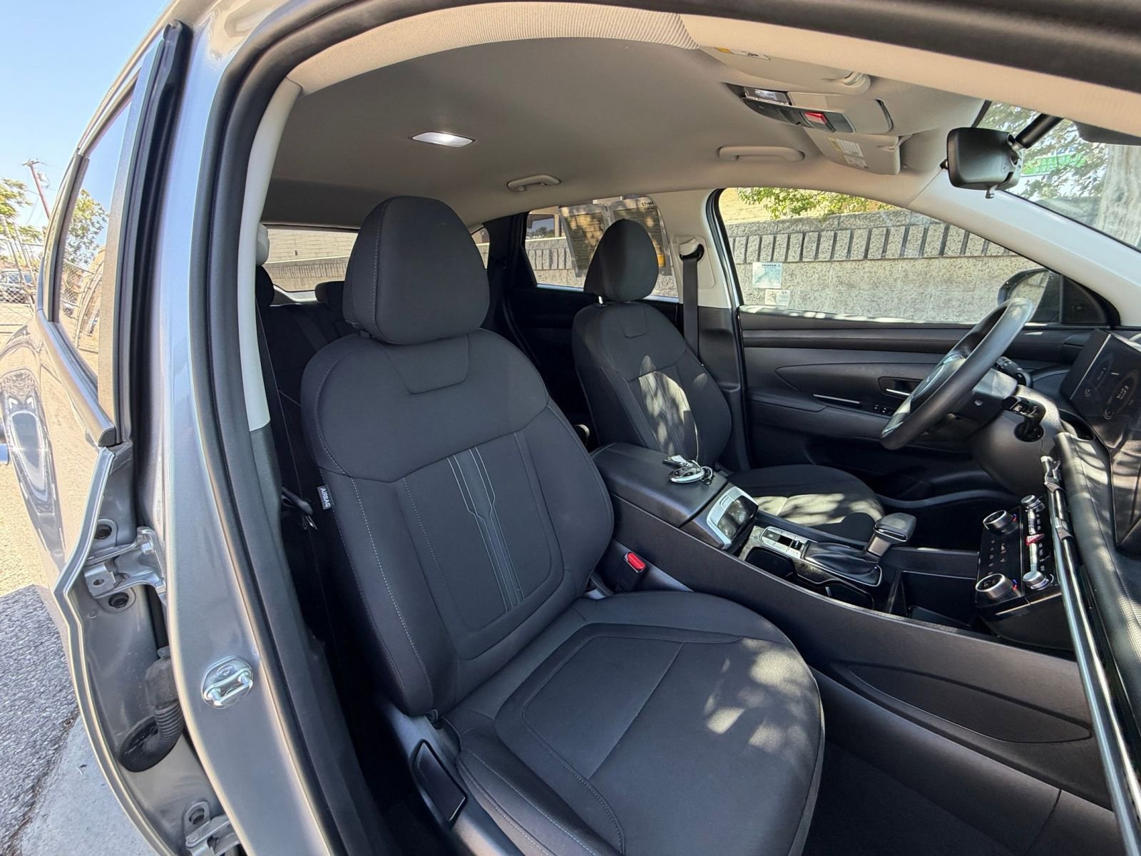 Used 2025 Hyundai Tucson SEL FWD image 38