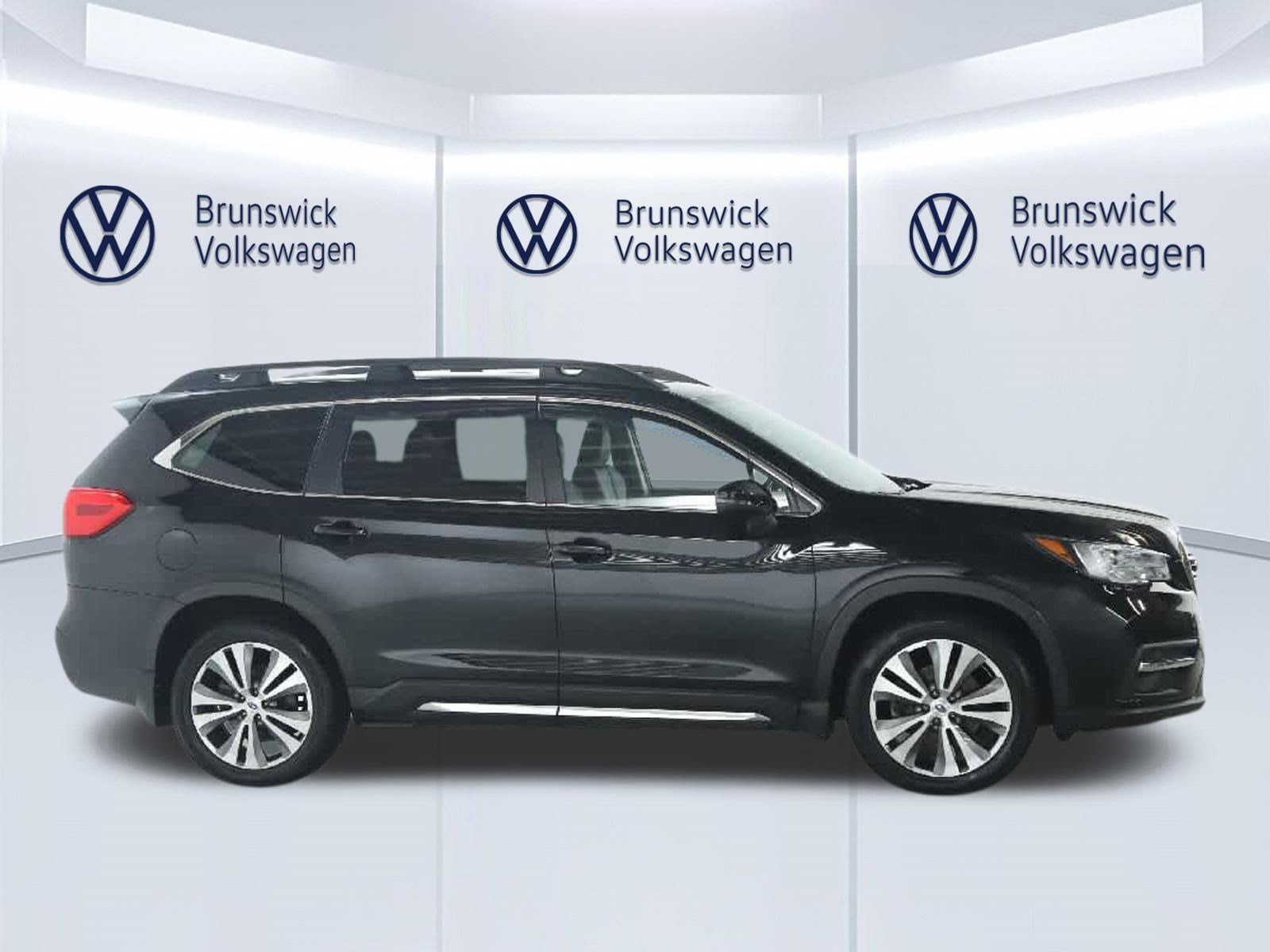 Used 2022 Subaru Ascent Limited w/ Technology Package AWD/4WD image 11