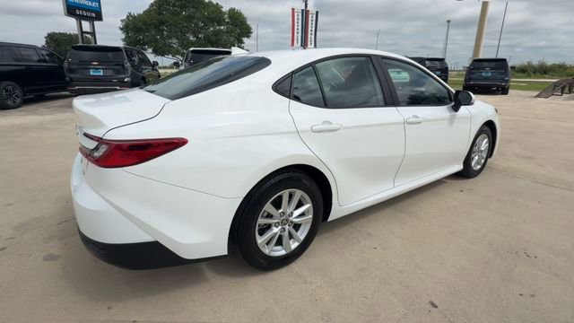 Used 2026 Toyota Camry LE FWD image 8