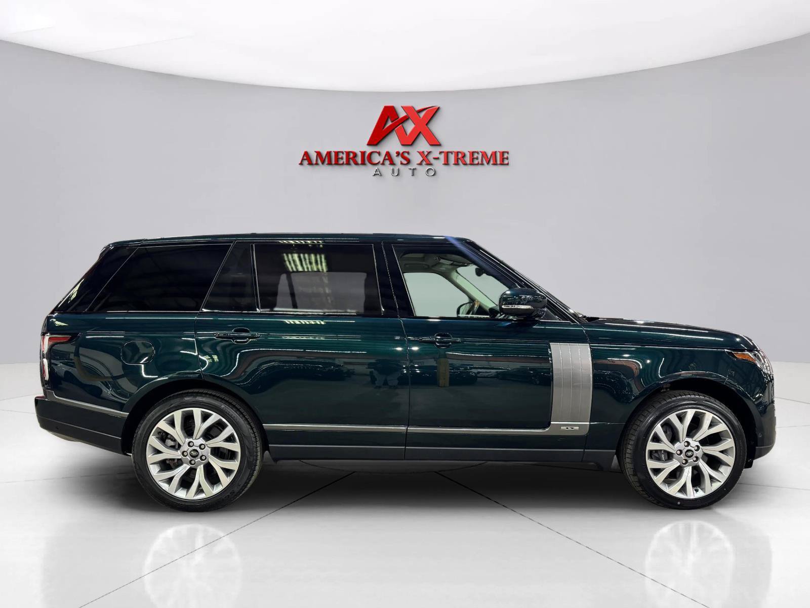 Used 2021 Land Rover Range Rover P525 Westminster Edition LWB AWD/4WD image 7