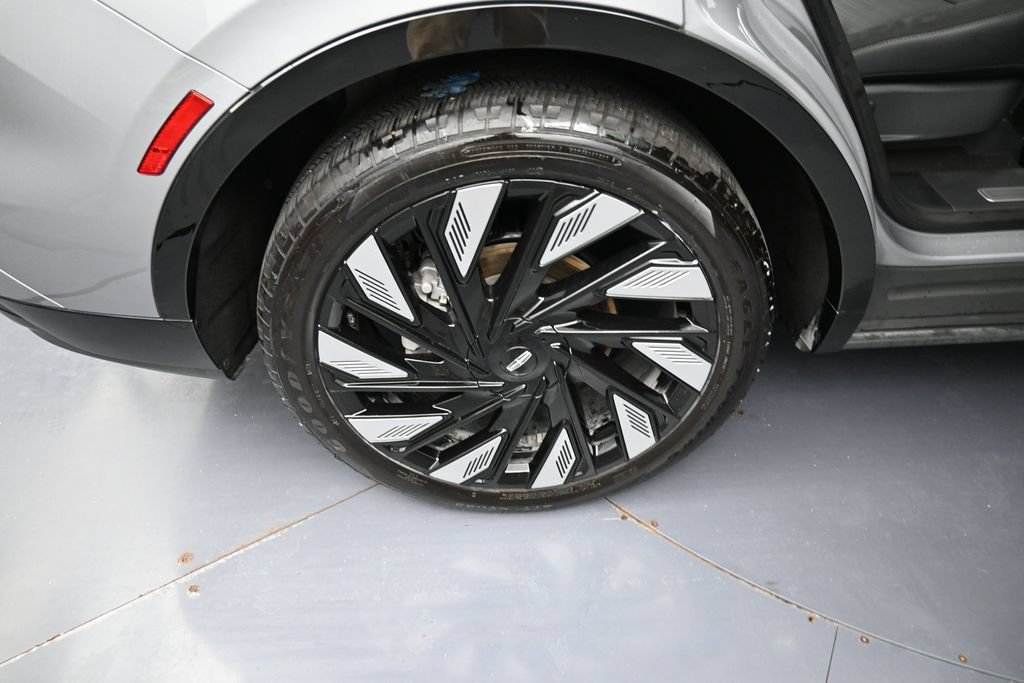 Used 2025 Lincoln Nautilus Reserve AWD/4WD image 29