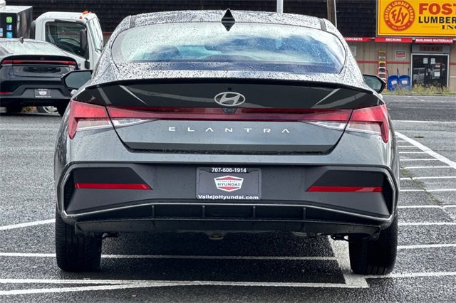 New 2026 Hyundai Elantra Sport image 7