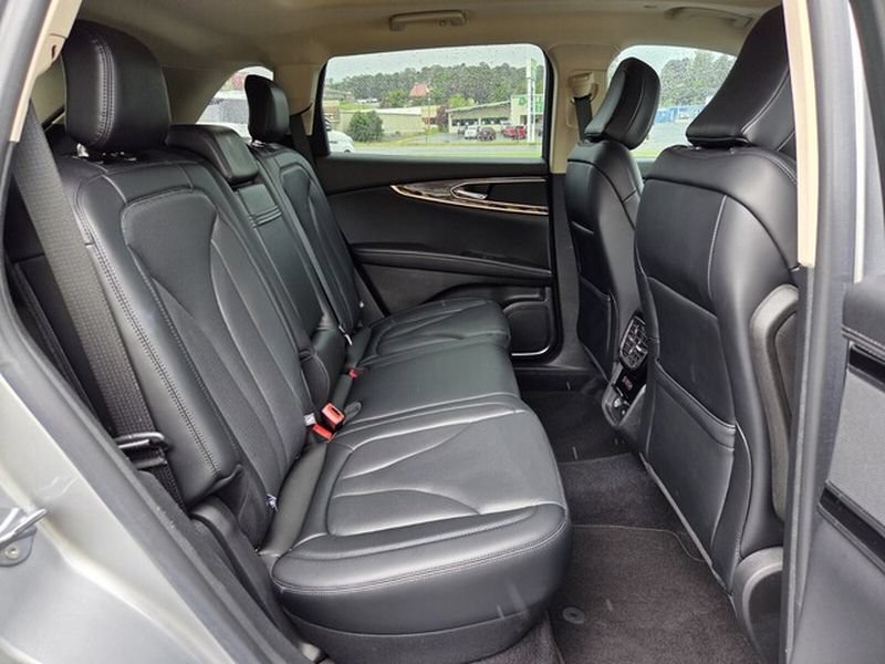 Used 2023 Lincoln Nautilus Reserve FWD image 21