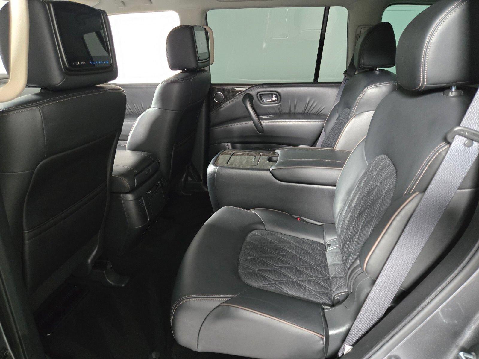 Used 2023 Nissan Armada Platinum w/ Captain's Chairs Package AWD/4WD image 12
