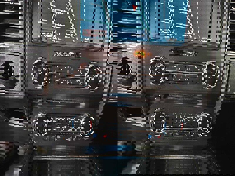 Used 2018 Ford Expedition Max Limited AWD/4WD image 20