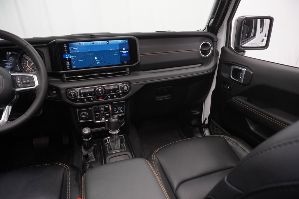 Used 2024 Jeep Wrangler Sahara w/ Technology Group image 29