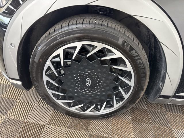 Used 2023 Hyundai Ioniq 5 Limited AWD/4WD image 27