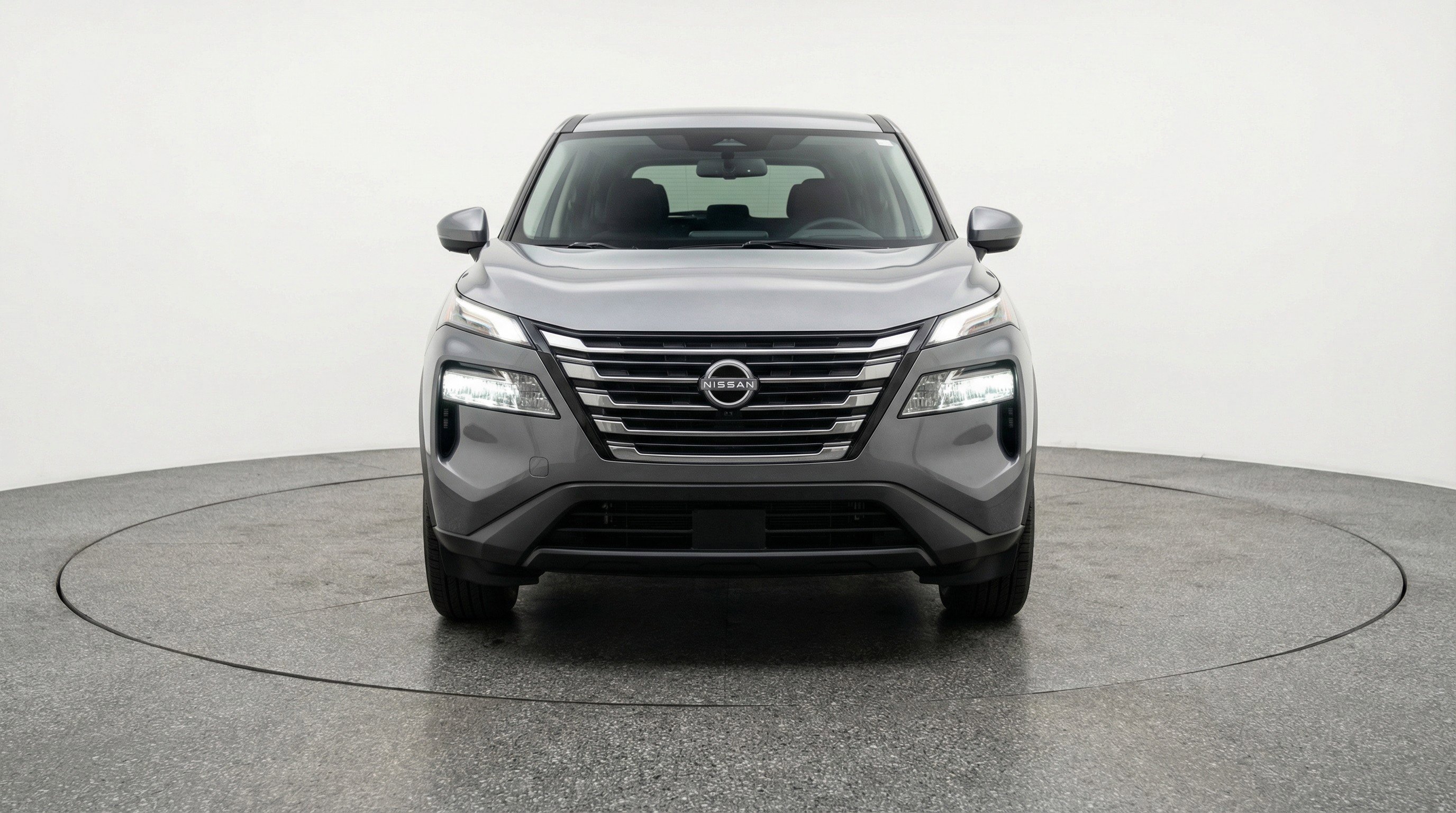 Used 2025 Nissan Rogue SV FWD image 2