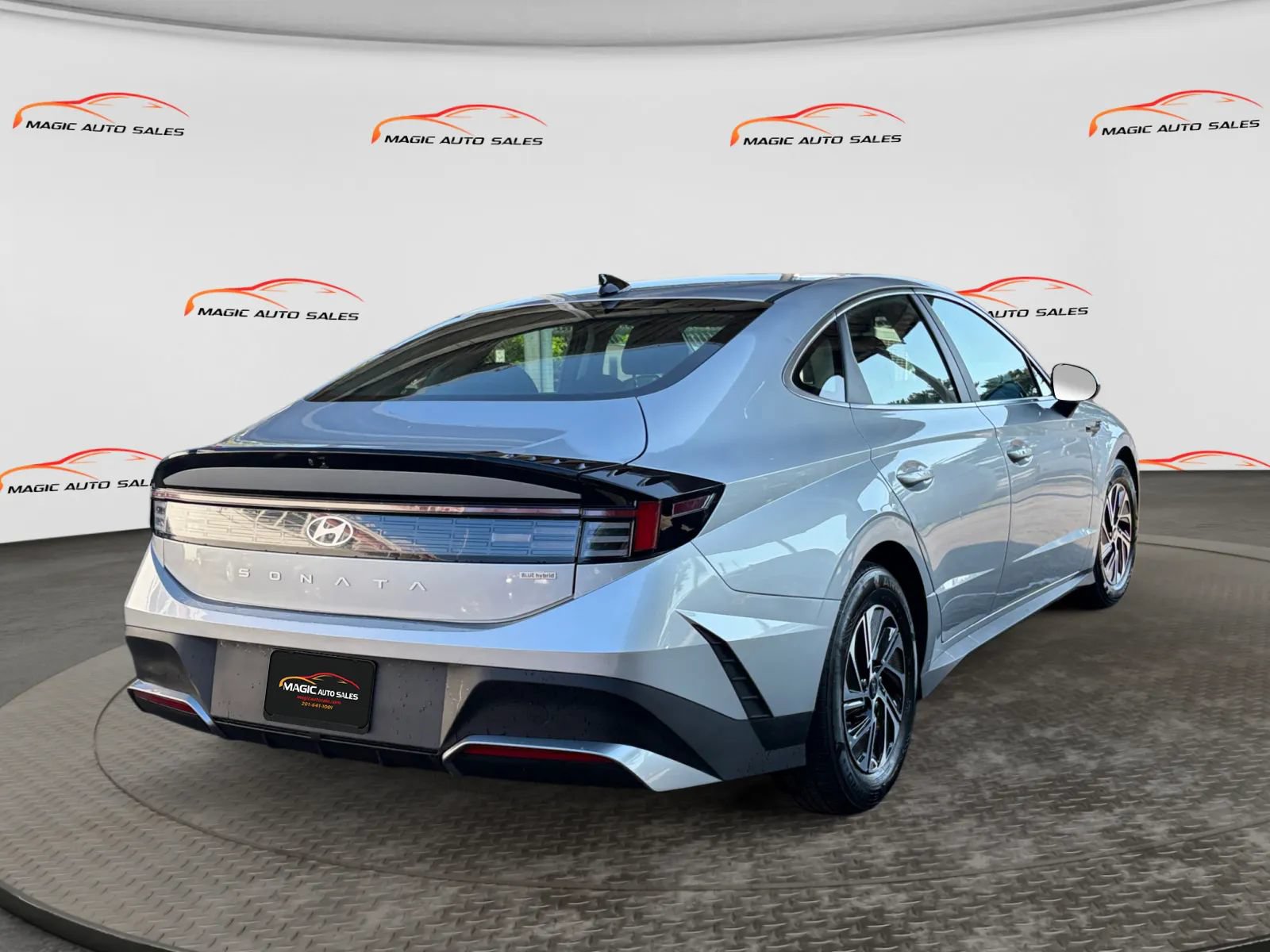Used 2026 Hyundai Sonata Blue FWD image 10