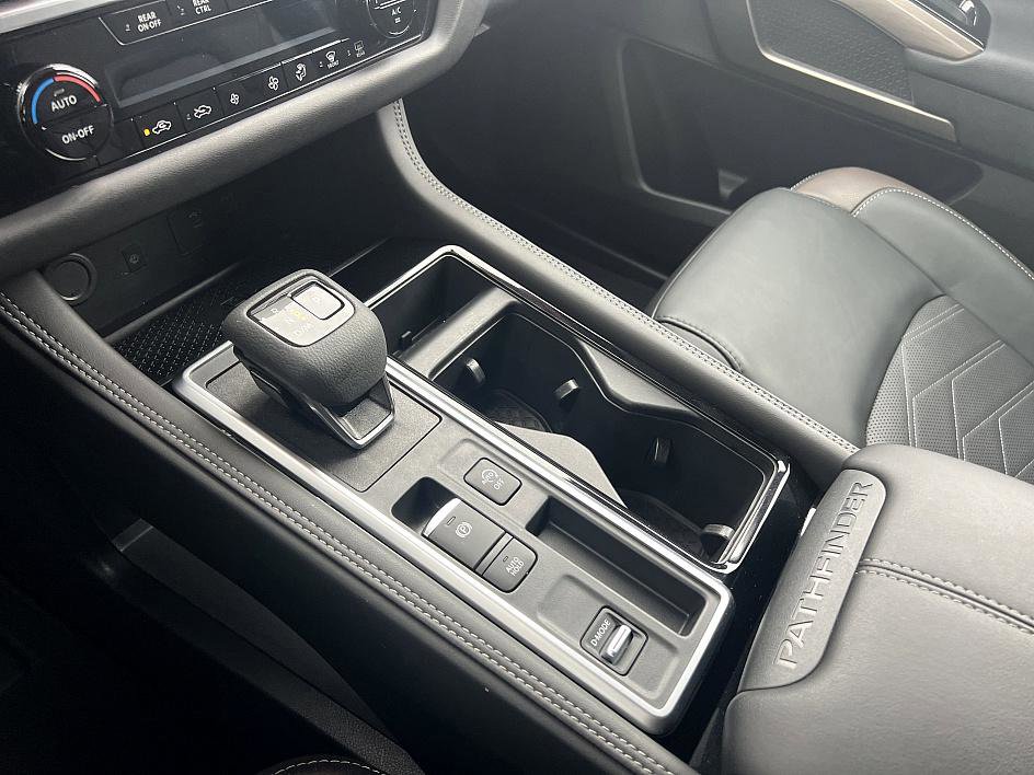 Certified 2024 Nissan Pathfinder Platinum w/ Cargo Package image 28