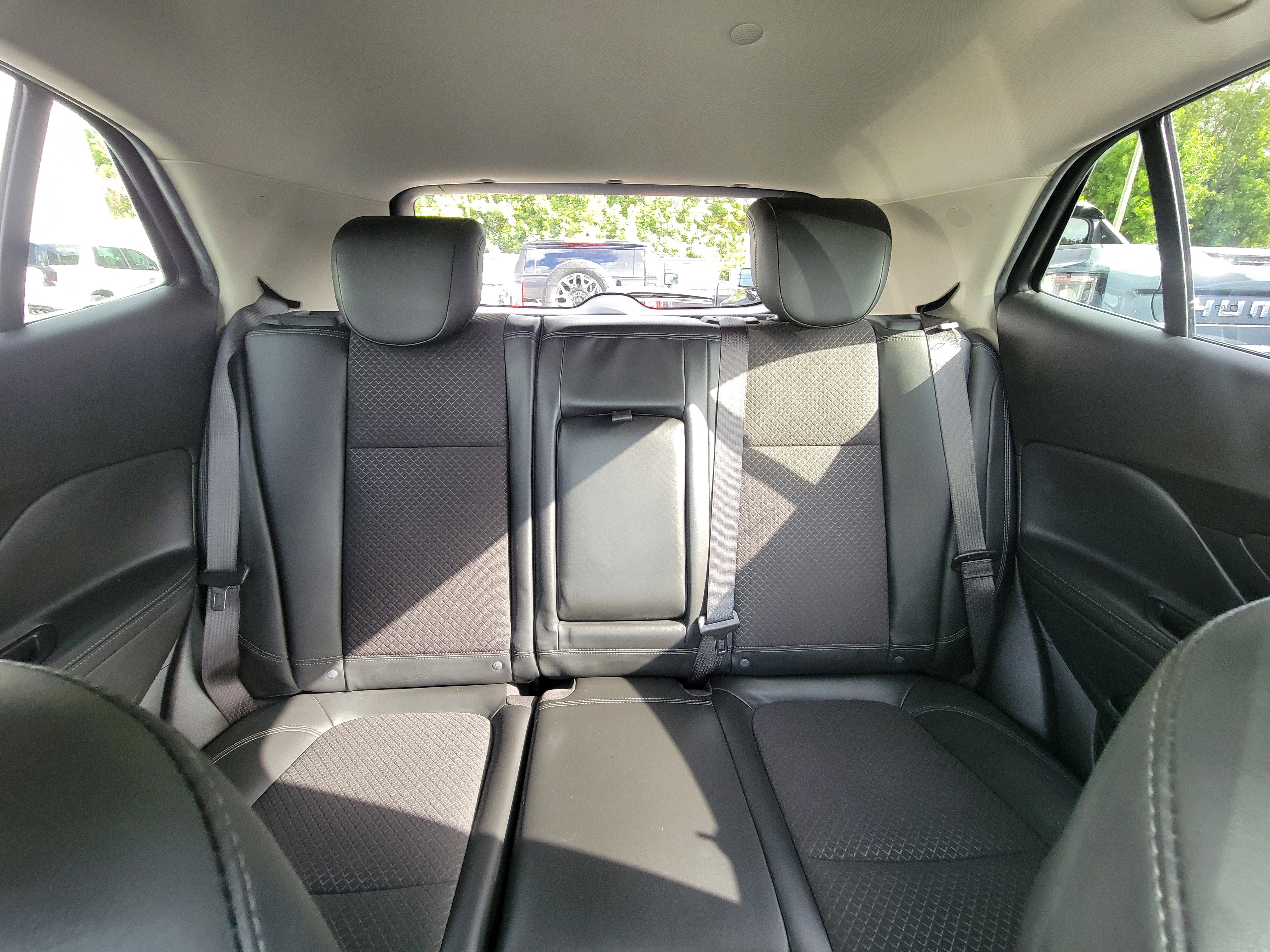 Used 2022 Buick Encore Preferred w/ Safety Package FWD image 14