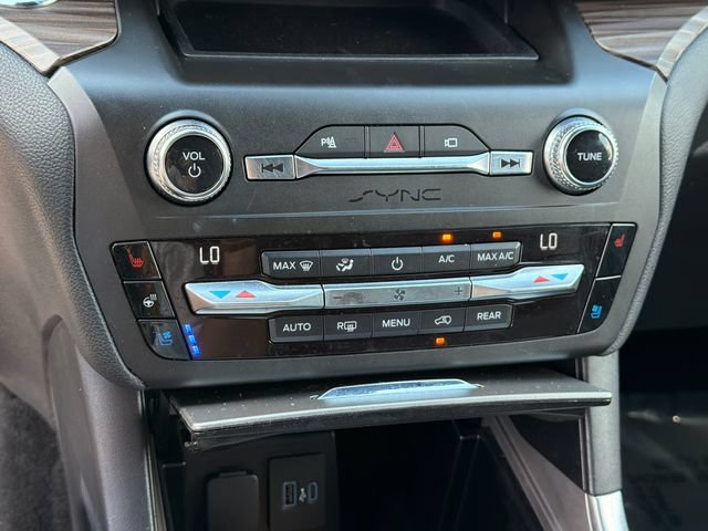 Certified 2020 Ford Explorer Limited RWD image 33