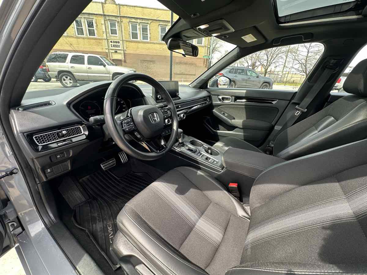 Used 2025 Honda Civic Sport image 10
