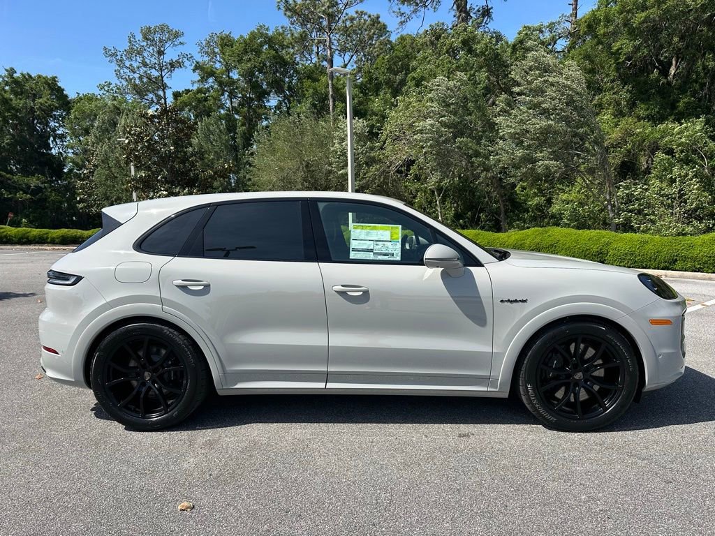 New 2026 Porsche Cayenne Turbo AWD/4WD image 27