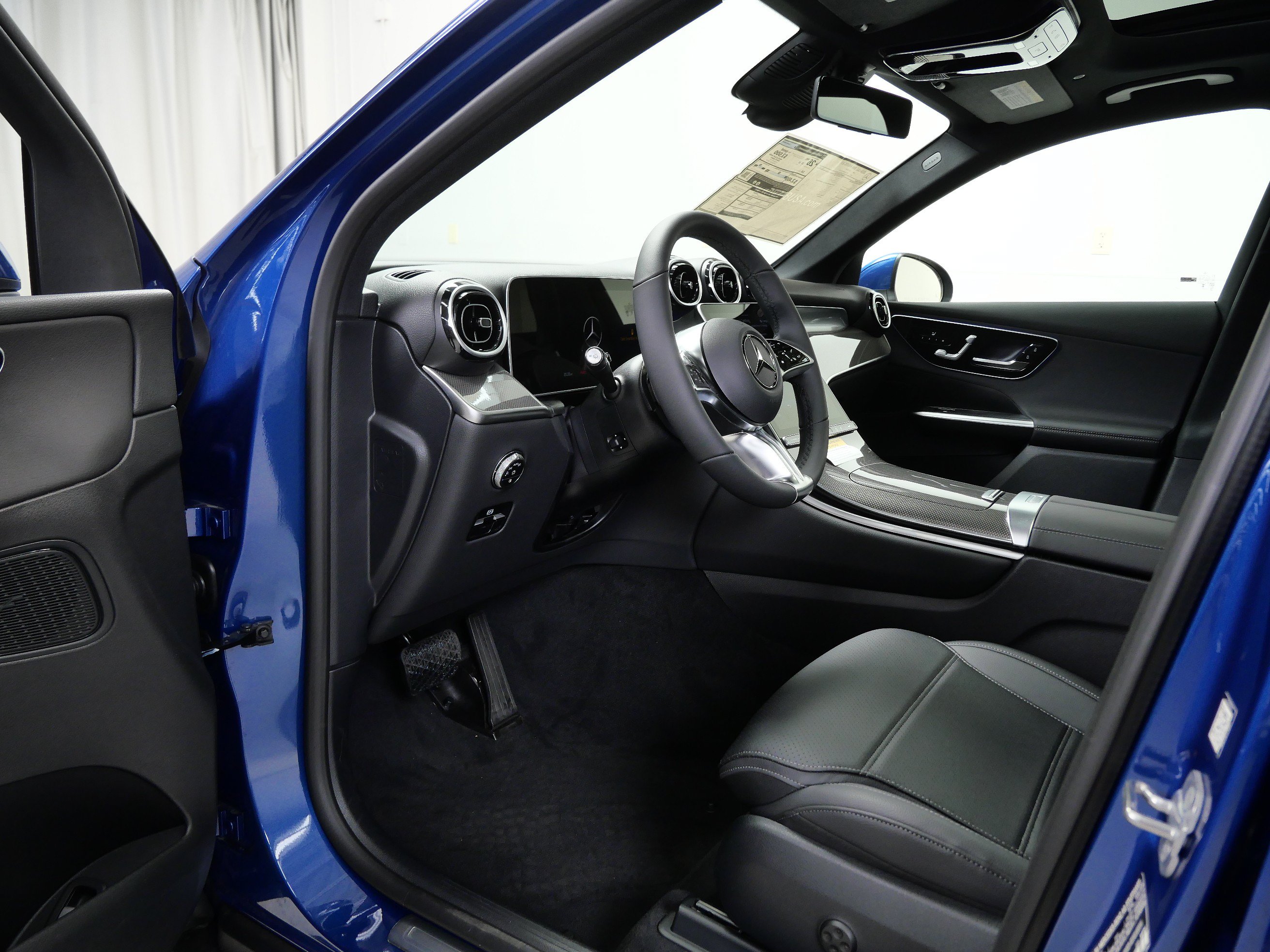 New 2026 Mercedes-Benz GLC 300 4MATIC image 7