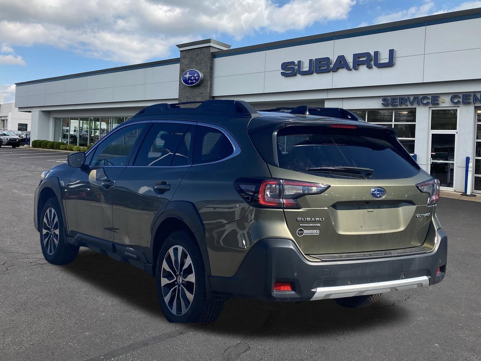 Used 2023 Subaru Outback Limited image 5