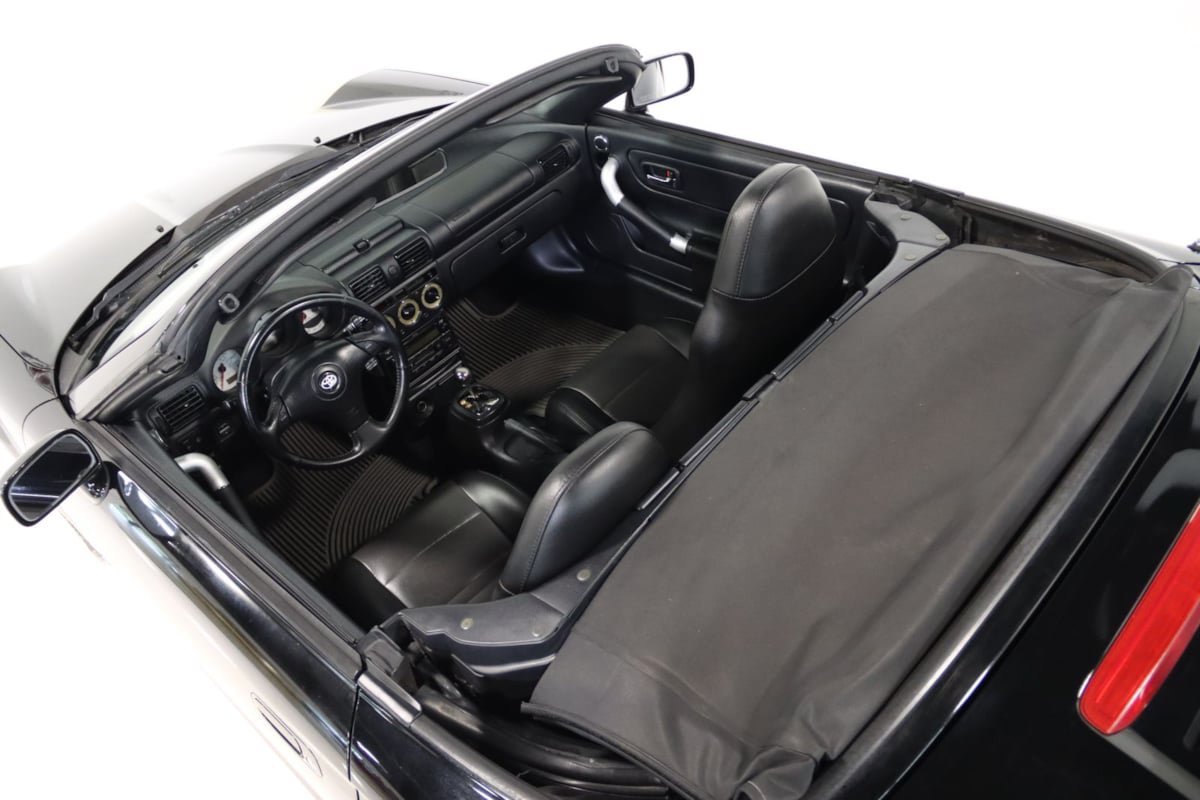 Used 2004 Toyota MR2 RWD image 65