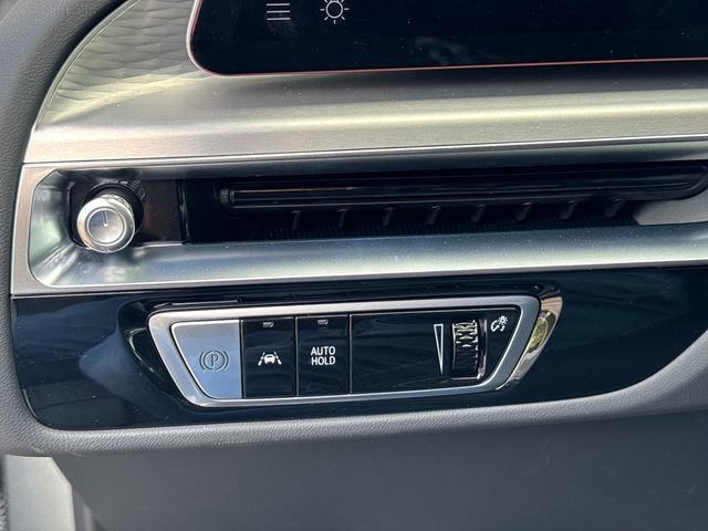 New 2025 Cadillac Lyriq Luxury w/ LPO, Floor Liner Package image 28